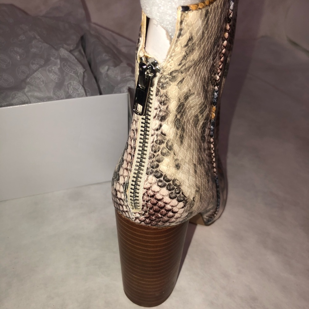 Steve Madden Trista Snake Boots New Bootie - Picture 3 of 4